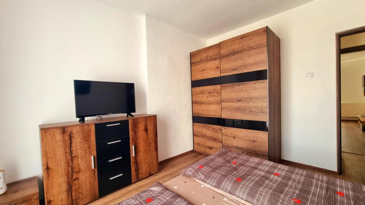 Apartament Dabe Hd Χουνεντοάρα Εξωτερικό φωτογραφία