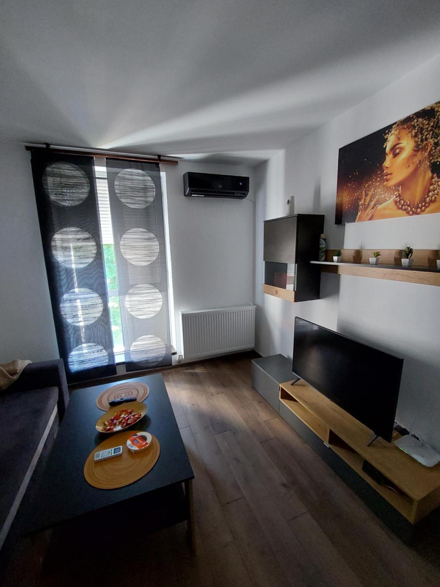 Apartament Dabe Hd Χουνεντοάρα Εξωτερικό φωτογραφία